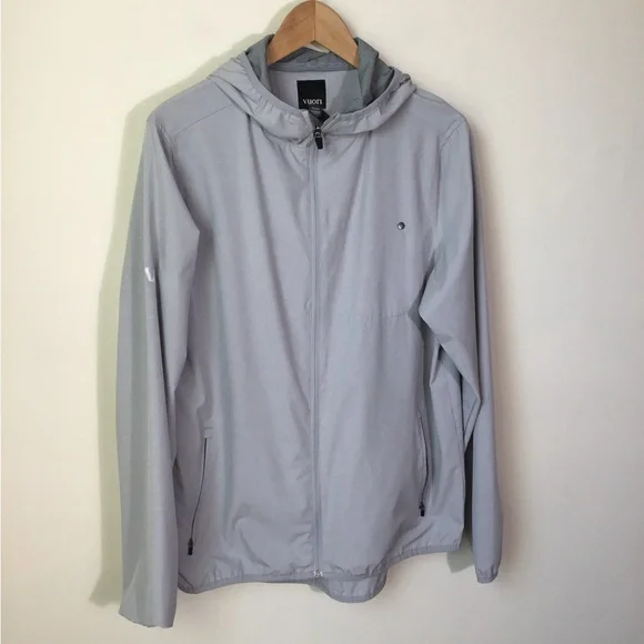 Vuori Men’s gray Outdoor Trainer Full Zip Hooded Shell - Picture 5 of 6